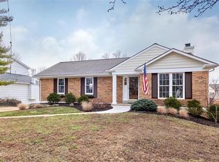 328 Bellestri Dr, Ballwin, MO 63021