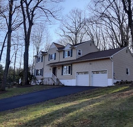 2nd image of 15 Cheri Ln