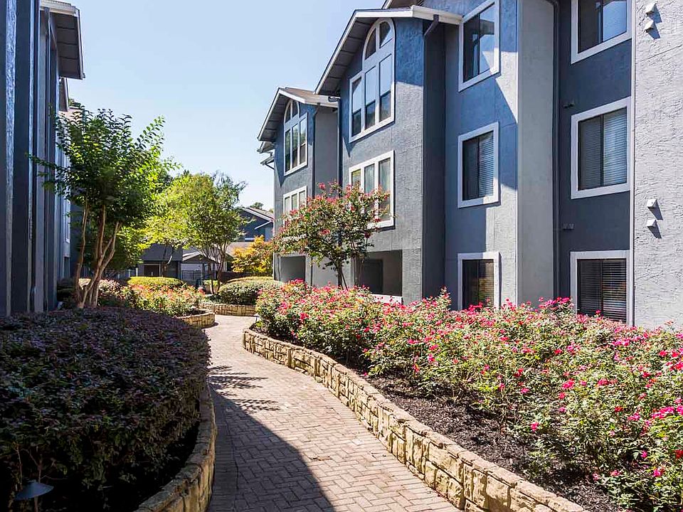 1st image of 6873 Peachtree Dunwoody Rd #81-204