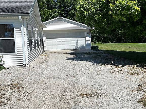 2nd image of 134 N Commercial St