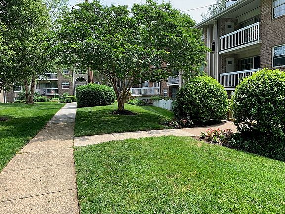 4th image of 1933 Wilson Ln APT 304
