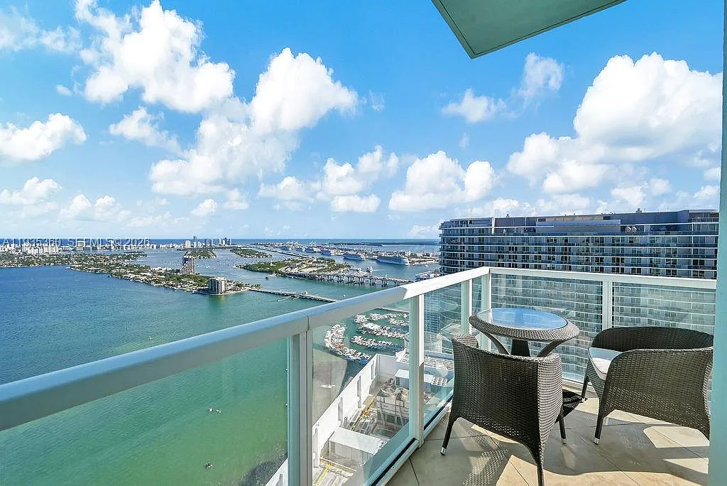 Building Photo - 1900 N Bayshore Dr #5103