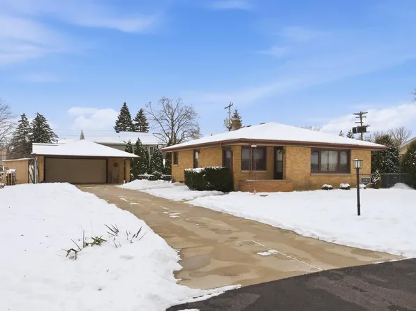 11141 West Mallory AVENUE, Hales Corners, WI 53130