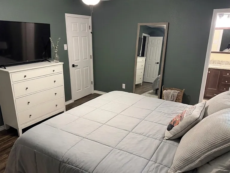 4002 Commonwealth Dr — Photo 17