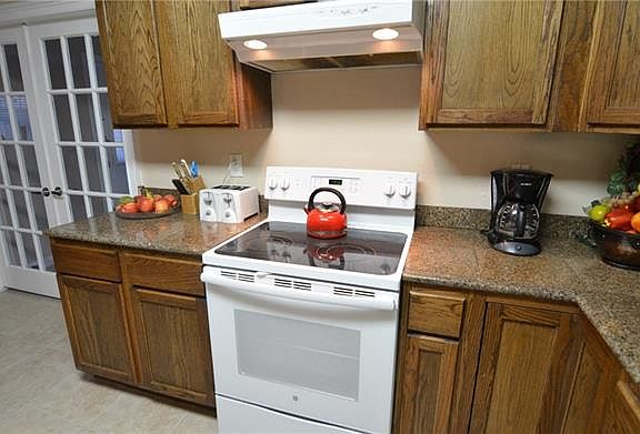 5th image of 1904 Baywood Ln