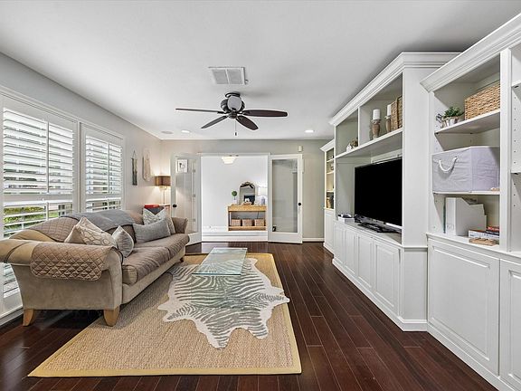 3rd image of 13403 Barryknoll Ln
