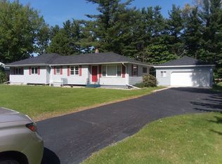 55279 Buckhorn Rd, Three Rivers, MI 49093