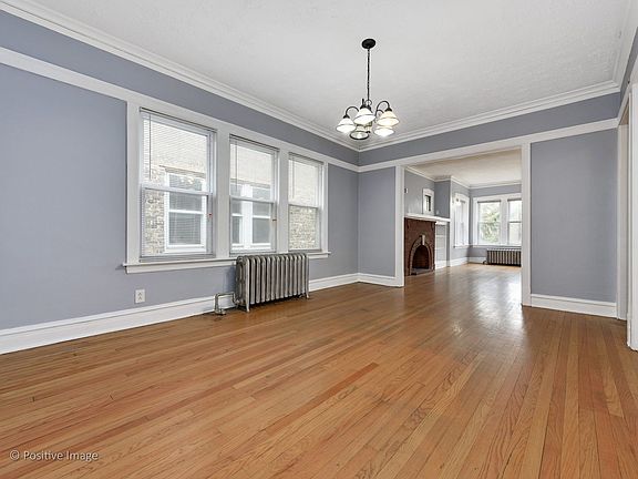 4th image of 6421 N Claremont Ave #2
