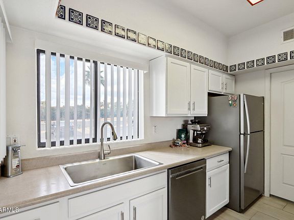 4th image of 10401 N SAGUARO Boulevard #104