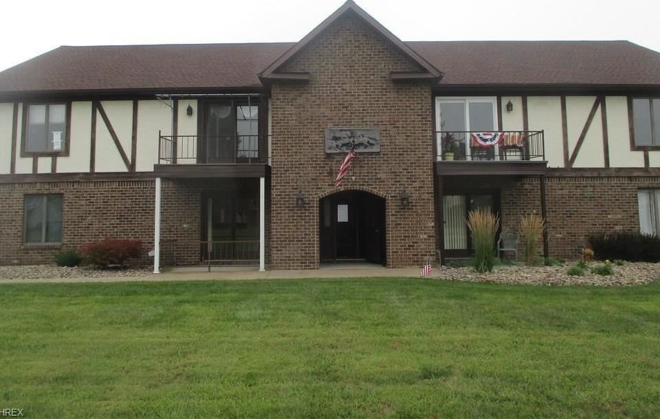 1st image of 834 Pearson Cir Unit 1