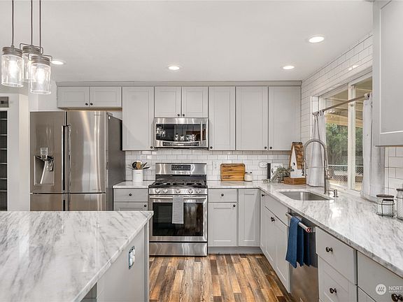 5th image of 38120 192nd Avenue SE