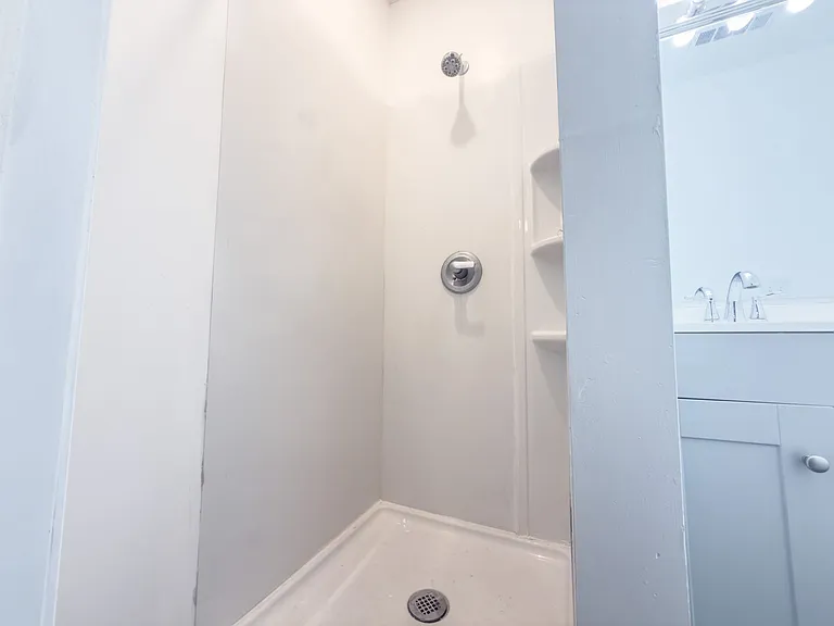 5648 Dobson St — Photo 19