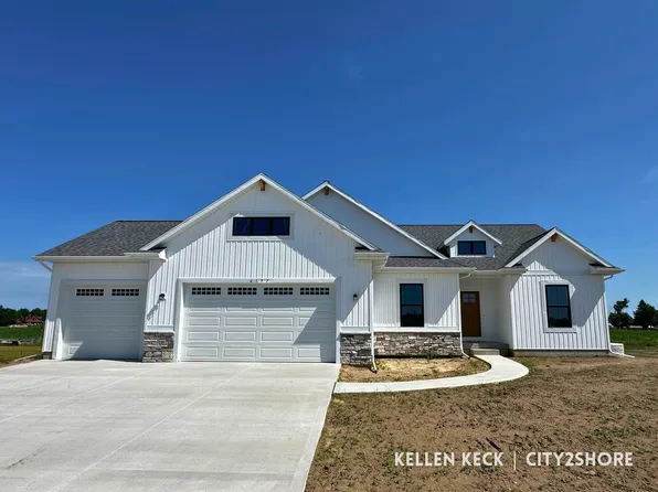 6157 Molli Dr, Allendale, MI 49401