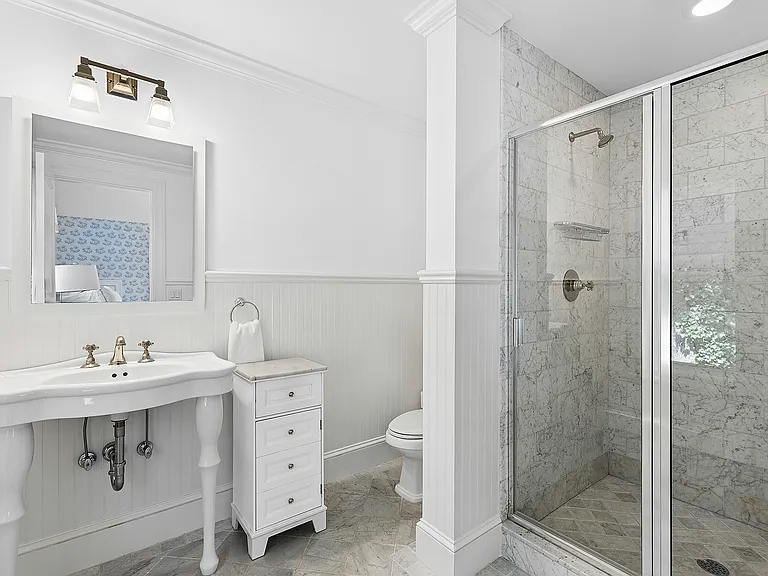 100 Pantigo Rd — Photo 15