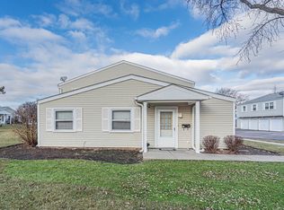 194 Robert Ct Unit A, Bartlett, IL 60103