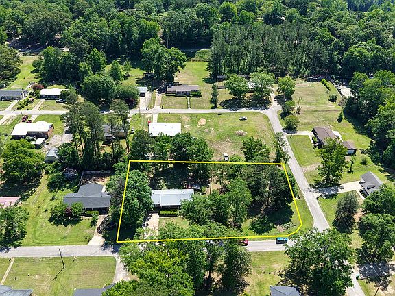 4th image of 1031 Scott Dr