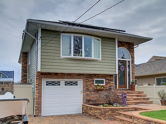 3rd image of 54 Norman Ave