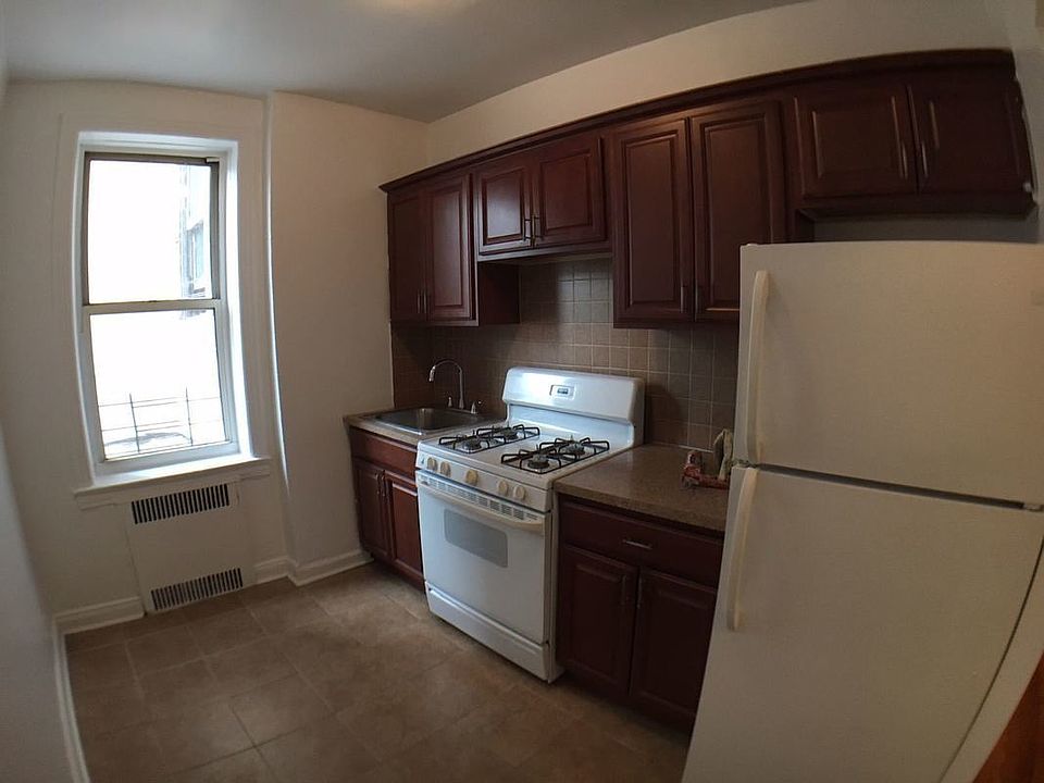 1st image of 390 Ocean Pkwy APT 2G