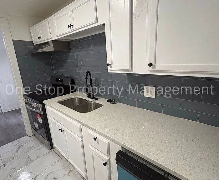 721 S Brookside Ave — Photo 7