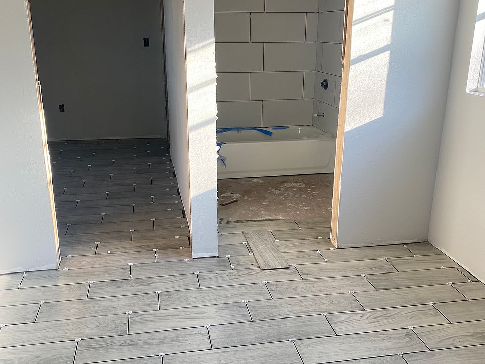 1st image of 318 Carolina St #3