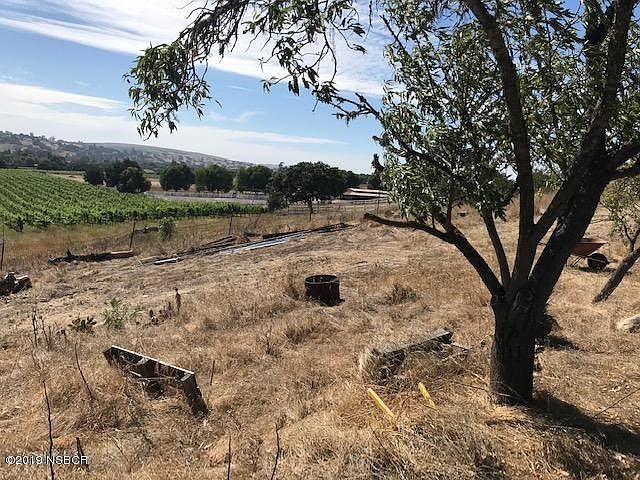 2659 N. Refugio land 1 west