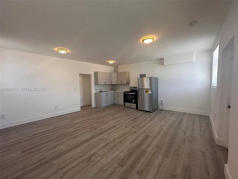 50 NW 79th St #6 — Photo 5