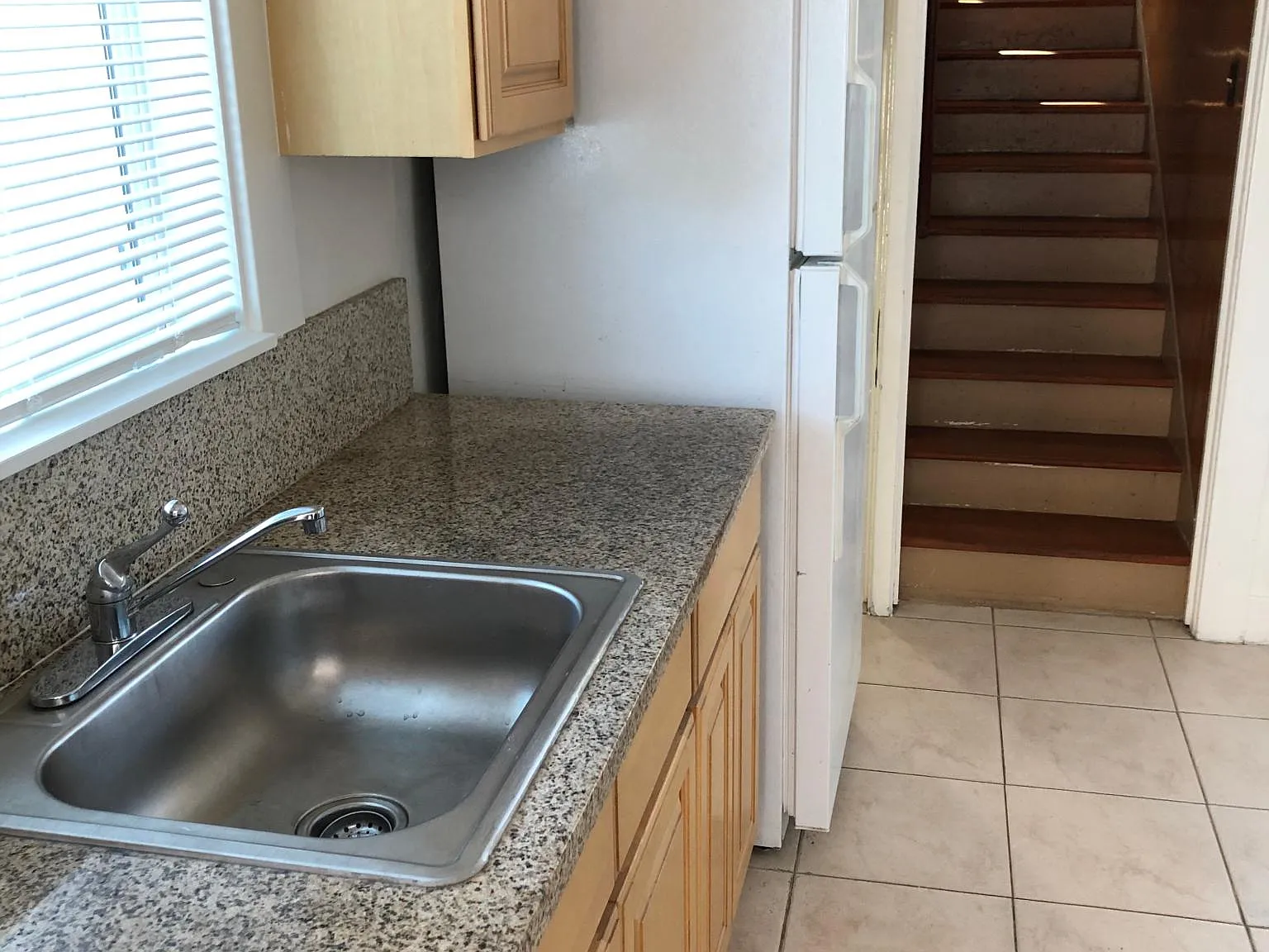 1245 Snow St — Photo 4