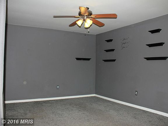 4th image of 3 Kendale Ln