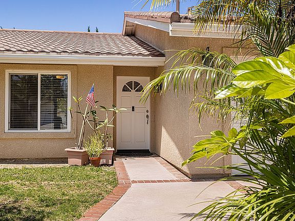 3rd image of 2191 Summerpark Ct