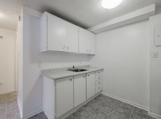 235 Bishop St S #3-BEDROOM, Cambridge, ON N3H2L3