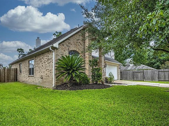 3rd image of 5927 Cypresswood Green Dr