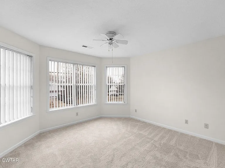 62 River Chase Dr — Photo 13