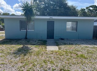 405 4th St NE, Largo, FL 33770