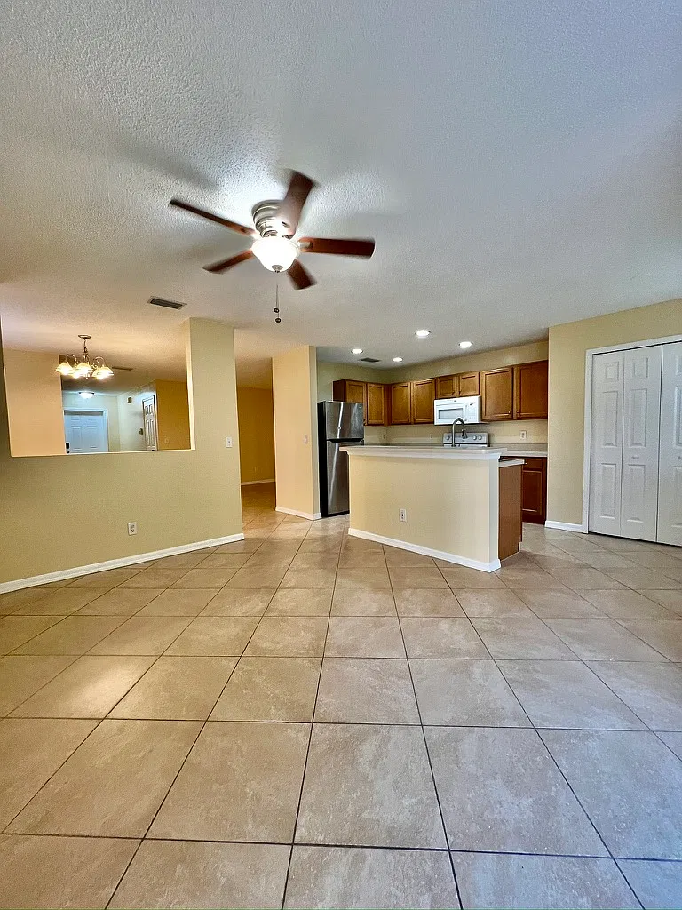 4310 Silver Falls Drive - 1 — Photo 3