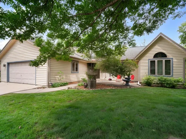 W170N10308 Larkspur LANE, Germantown, WI 53022