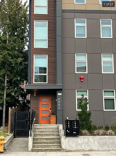 5234 15th Ave NE #102 Photo 1