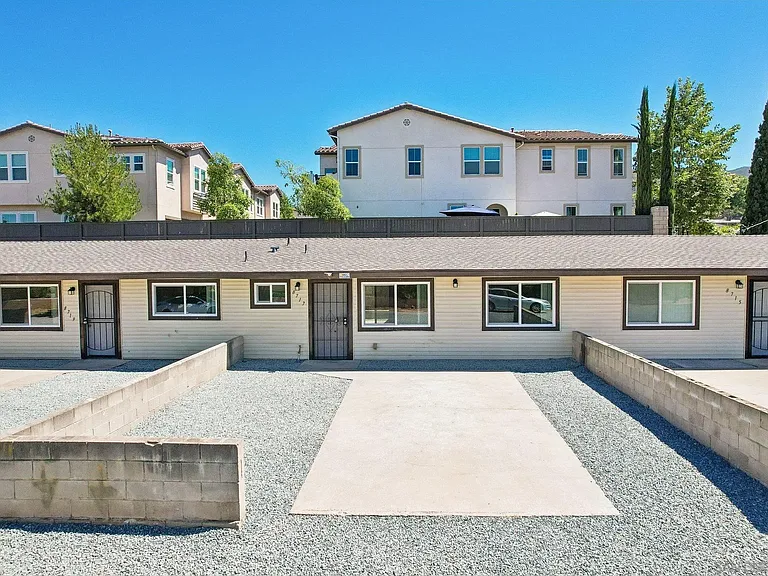 8717 Carribean Way — Photo 2