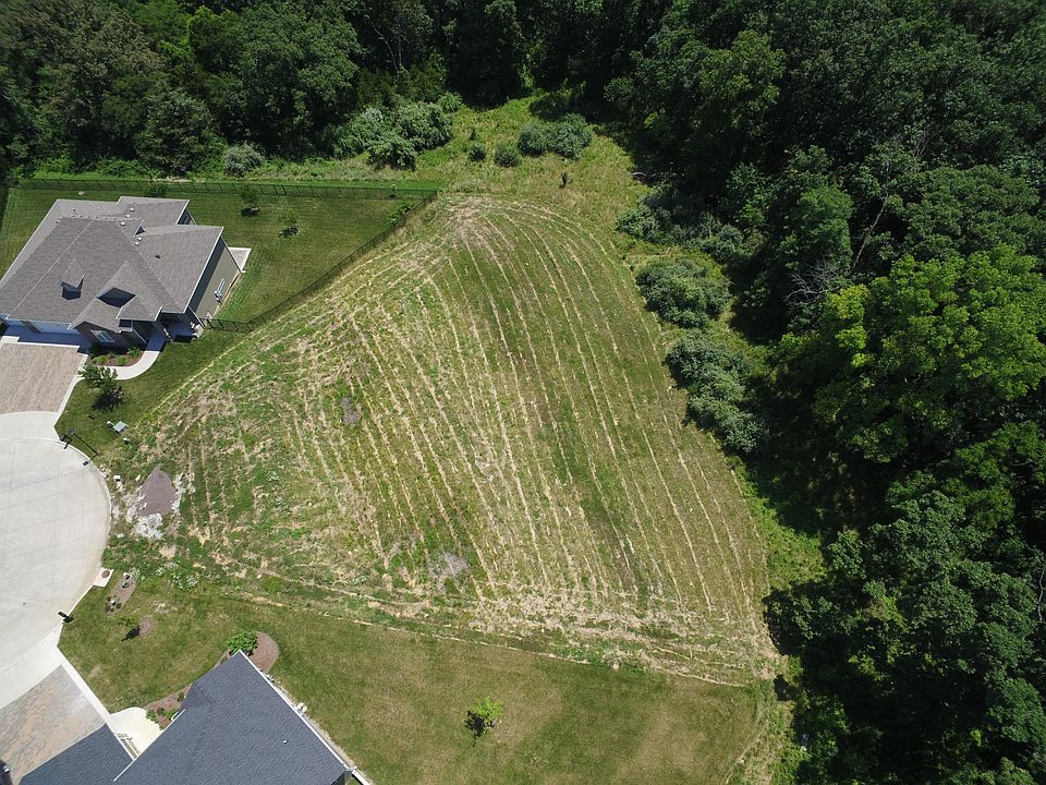 1st image of 218 Hellwig Ln