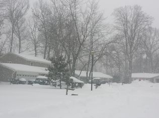 1533 Rudds Store Pl, Herndon, VA 20170