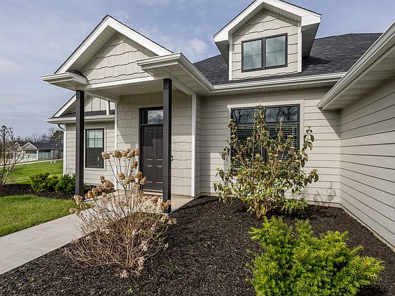 3rd image of 85 N Luna Ln