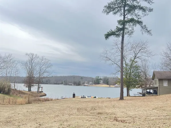 79 Lakeview Dr S, Lexington, TN 38351