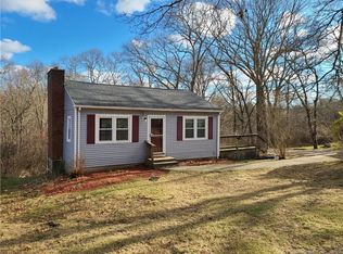 186 S Anguilla Rd, Pawcatuck, CT 06379