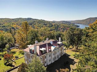 118 Tower Hill Rd W, Tuxedo Park, NY 10987