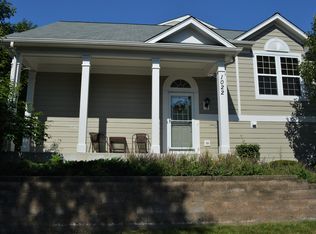 1022 Reserve Dr, Elgin, IL 60124
