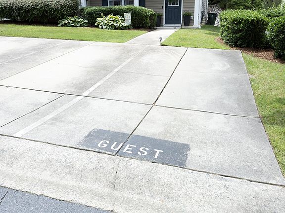 5th image of 4224 Vienna Crest Dr