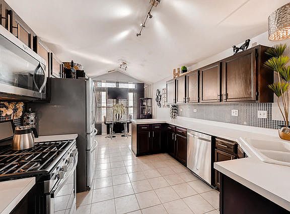 4th image of 1188 Westminster Ln