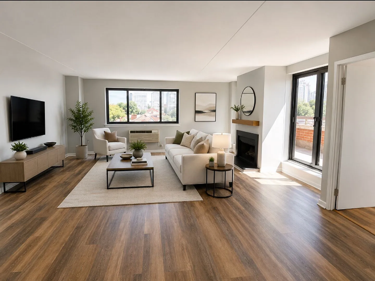 Bi-Level Penthouse with 3 Balconies & Delaware River Views | 3 Bed, 3 Bath | Society Hill — Photo 4
