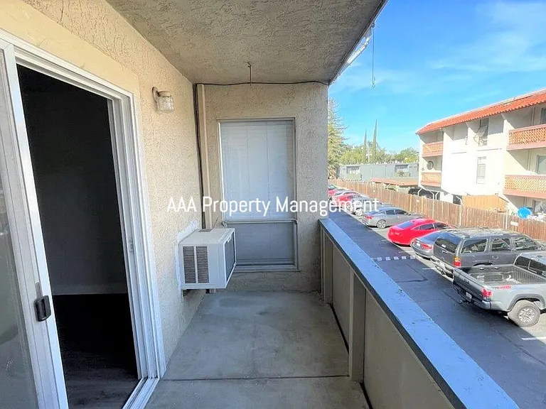 1731 Ellis St #58 — Photo 15