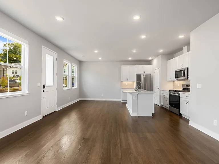 14176 SE 153rd Pl — Photo 8