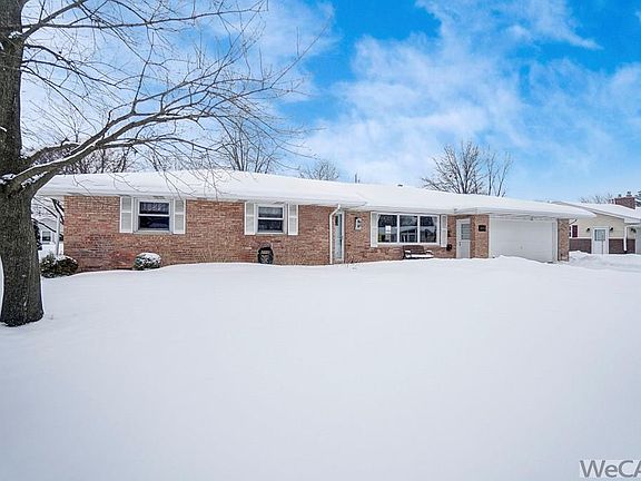 2nd image of 1040 Maplewood Dr #Drw4-p13